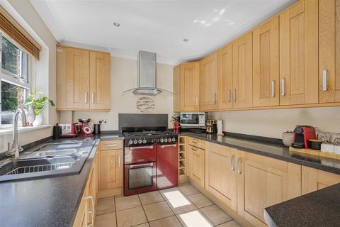 154 Princess Drive, Seaford, BN25 2TS