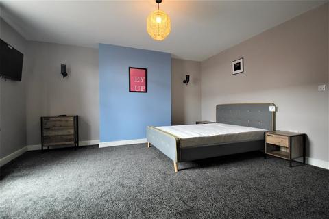1 bedroom apartment to rent, Edinburgh Road, Armley, Leeds, LS12