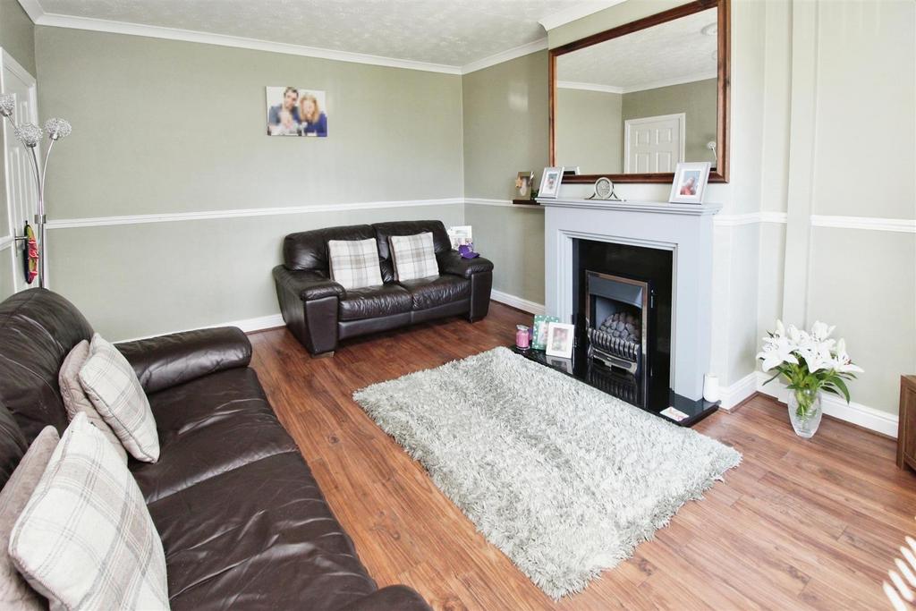 Edge End Road, Bradford BD6 5 bed terraced house for sale £185,000