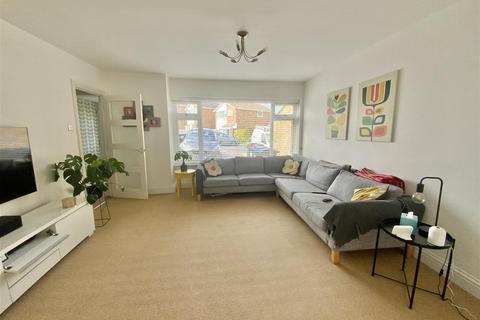 17 Gorricks, Stony Stratford, Milton Keynes, MK11 1HB