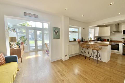 17 Gorricks, Stony Stratford, Milton Keynes, MK11 1HB