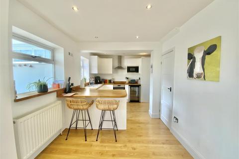17 Gorricks, Stony Stratford, Milton Keynes, MK11 1HB