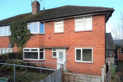 2 bedroom maisonette to rent, Bridley Moor Road, Redditch