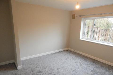 2 bedroom maisonette to rent, Bridley Moor Road, Redditch