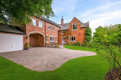 4 bedroom detached house for sale, Old Vicarage Gardens, Skellingthorpe, Lincoln