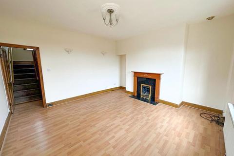 2 bedroom end of terrace house for sale, Strawberry Street, Silsden / development potential