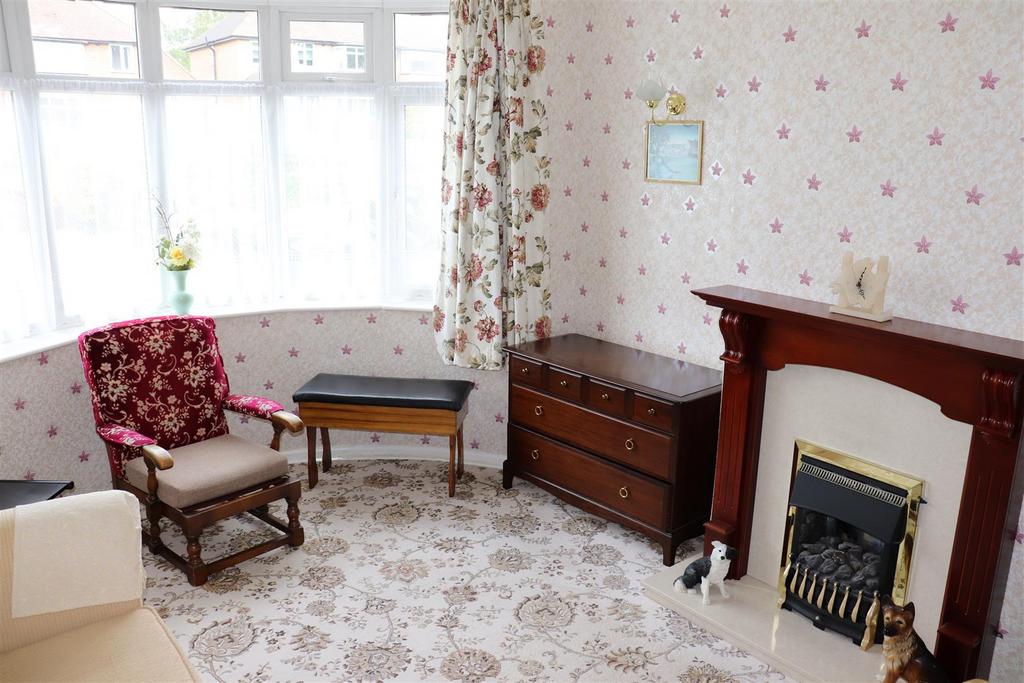 Quicksand Lane, Aldridge 3 bed semidetached house for sale £329,950