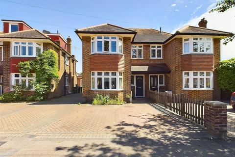 4 bedroom semi-detached house for sale, Cottimore Avenue, Walton-On-Thames