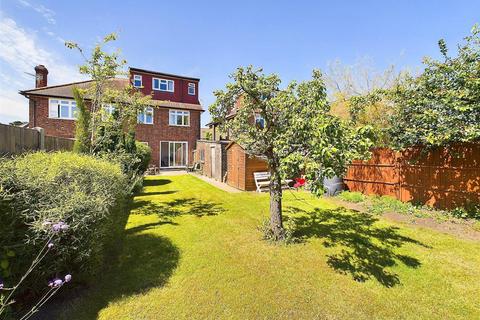 4 bedroom semi-detached house for sale, Cottimore Avenue, Walton-On-Thames