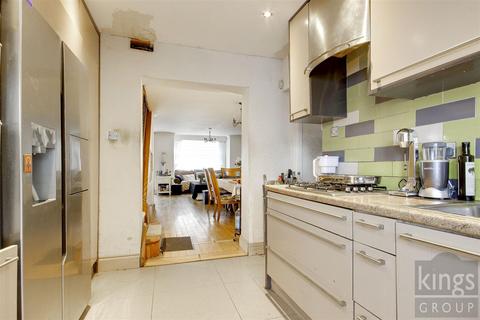 182 Green Street, Enfield, EN3 7LA