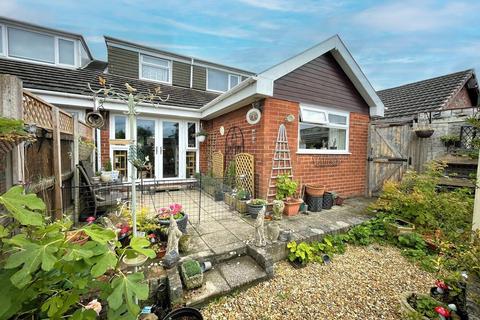 4 bedroom semi-detached bungalow for sale, Rayden Crescent, Westhoughton, Bolton