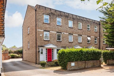 3 bedroom end of terrace house for sale, Dorking Road, Epsom