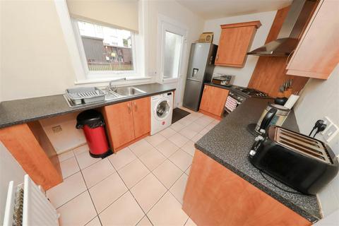 3 bedroom flat for sale, Laurel Crescent, Kirkcaldy