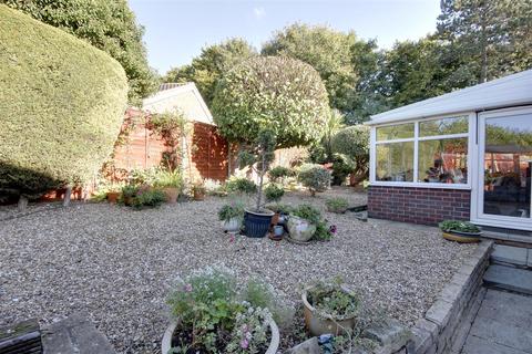 2 bedroom semi-detached bungalow for sale, Reynolds Close, Melton