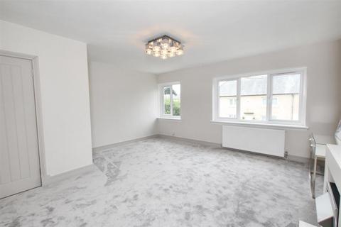 7 Cheviot Crescent, Wishaw, ML2 7PN