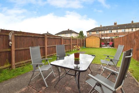 2 bedroom terraced house for sale, North Road, Hull