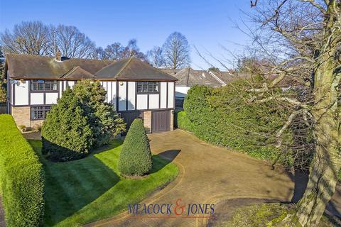 5 bedroom detached house for sale, Priests Lane, Old Shenfield, Brentwood