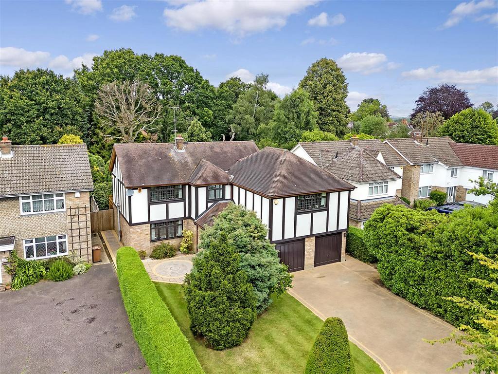 Priests Lane, Old Shenfield, Brentwood 5 bed detached house for sale