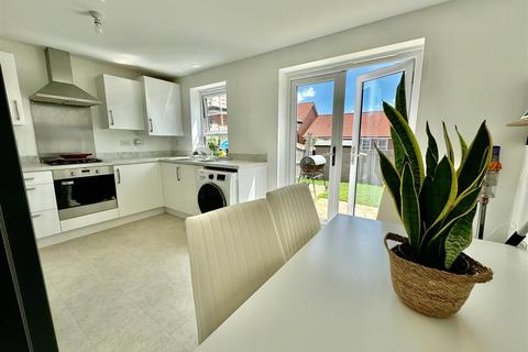 3 bedroom end of terrace house for sale, Eagle Crescent, Newent GL18