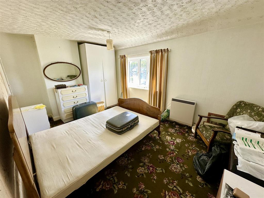 Bedroom two.JPEG