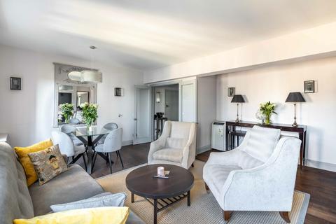 2 bedroom apartment to rent, Chelsea Manor Street, Chelsea, SW3