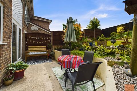 20 Trevithick Close, Truro, TR1 1RZ