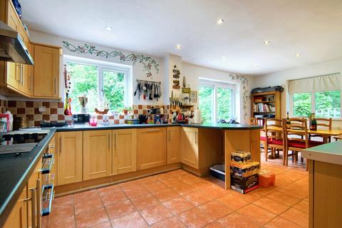 3 bedroom end of terrace house for sale, Old Station Road, Solihull B92