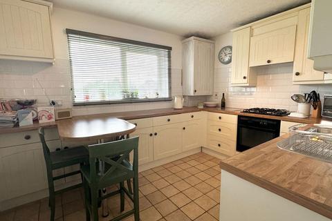 2 bedroom apartment for sale, Park Avenue North, Northampton NN3