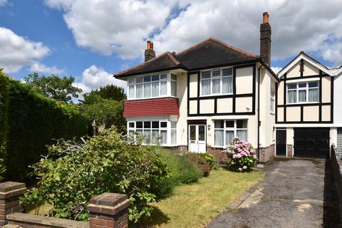 4 bedroom semi-detached house for sale, Kings Avenue Bromley BR1