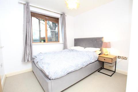 2 bedroom flat to rent, Braggs Lane, Bristol BS2