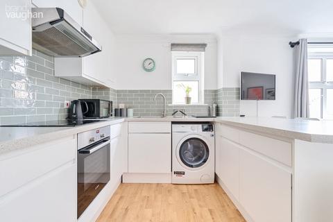 2 bedroom flat to rent, Whitecross Street, East Sussex BN1