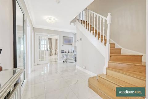 5 bedroom detached house for sale, Gainsborough Place, Essex IG7