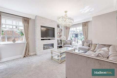 5 bedroom detached house for sale, Gainsborough Place, Essex IG7