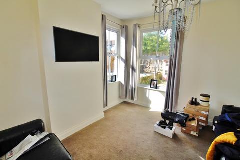 3 bedroom semi-detached house to rent, Tuddenham Road, Ipswich, IP4