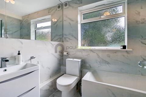 50 Waldronhyrst, South Croydon, CR2 6NY