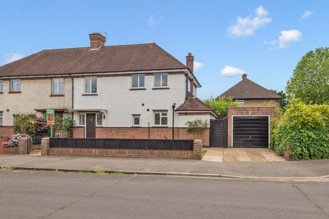 18 Arnold Road, Staines-upon-thames, TW18 1LX