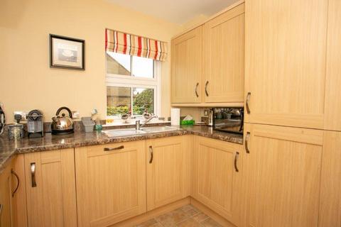 2 bedroom end of terrace house for sale, Pottergate Mews, Helmsley