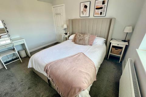 16 Barton Avenue, Knott End On Sea, Poulton-le-fylde, FY6 0BW
