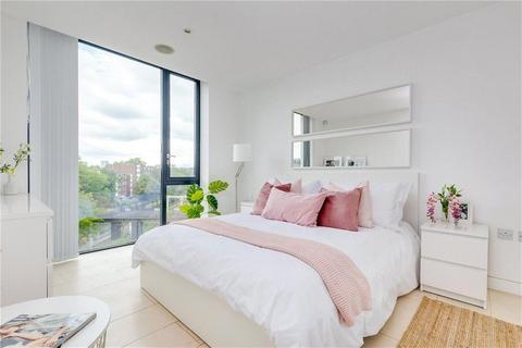 3 bedroom flat to rent, Latitude House, Oval Road, London, NW1