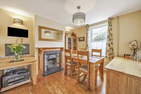 4 bedroom terraced house for sale, Asquith Road, Gloucestershire GL53