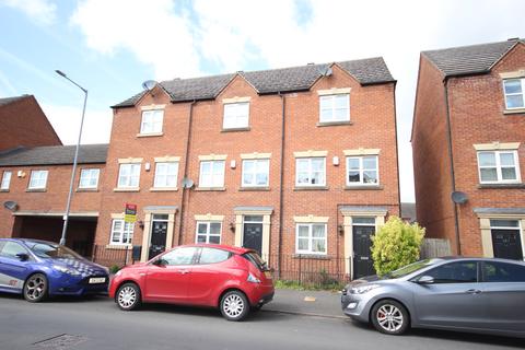 3 bedroom house to rent, Dallow Street, Burton upon Trent DE14