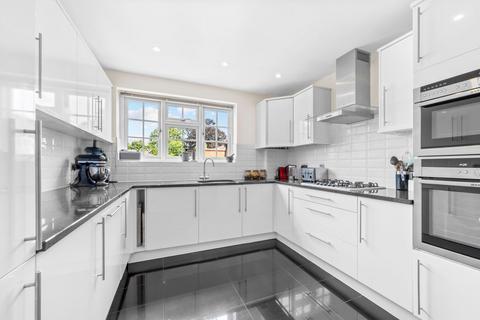 undefined, St Georges Avenue, Weybridge, KT13