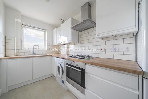 2 bedroom flat to rent, Homesdale Road Bromley BR2