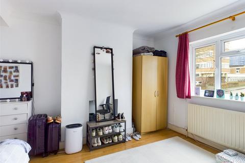 4 bedroom maisonette to rent, Clarendon Road, Hove, BN3