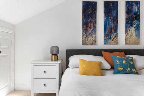 Kensington Keep, 10 King Johns Square, Worcester, WR1 3HN