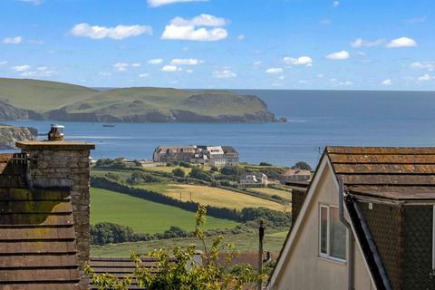 undefined, Thurlestone, TQ7