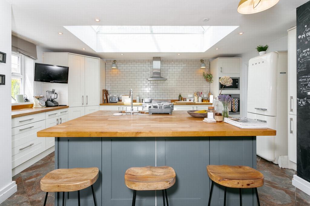 Kitchen/breakfast rm