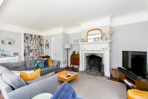 31 Castle Road, Hythe, CT21 5HB