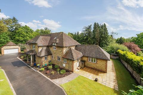 6 bedroom detached house for sale, Tudor Close, Pulborough, RH20