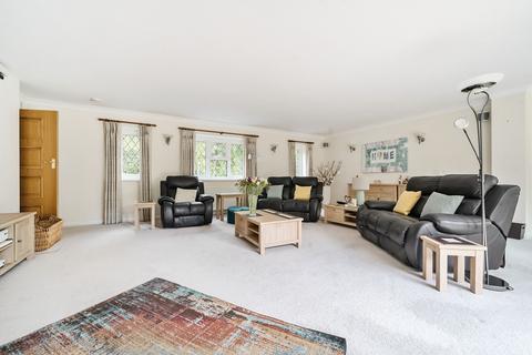 6 bedroom detached house for sale, Tudor Close, Pulborough, RH20